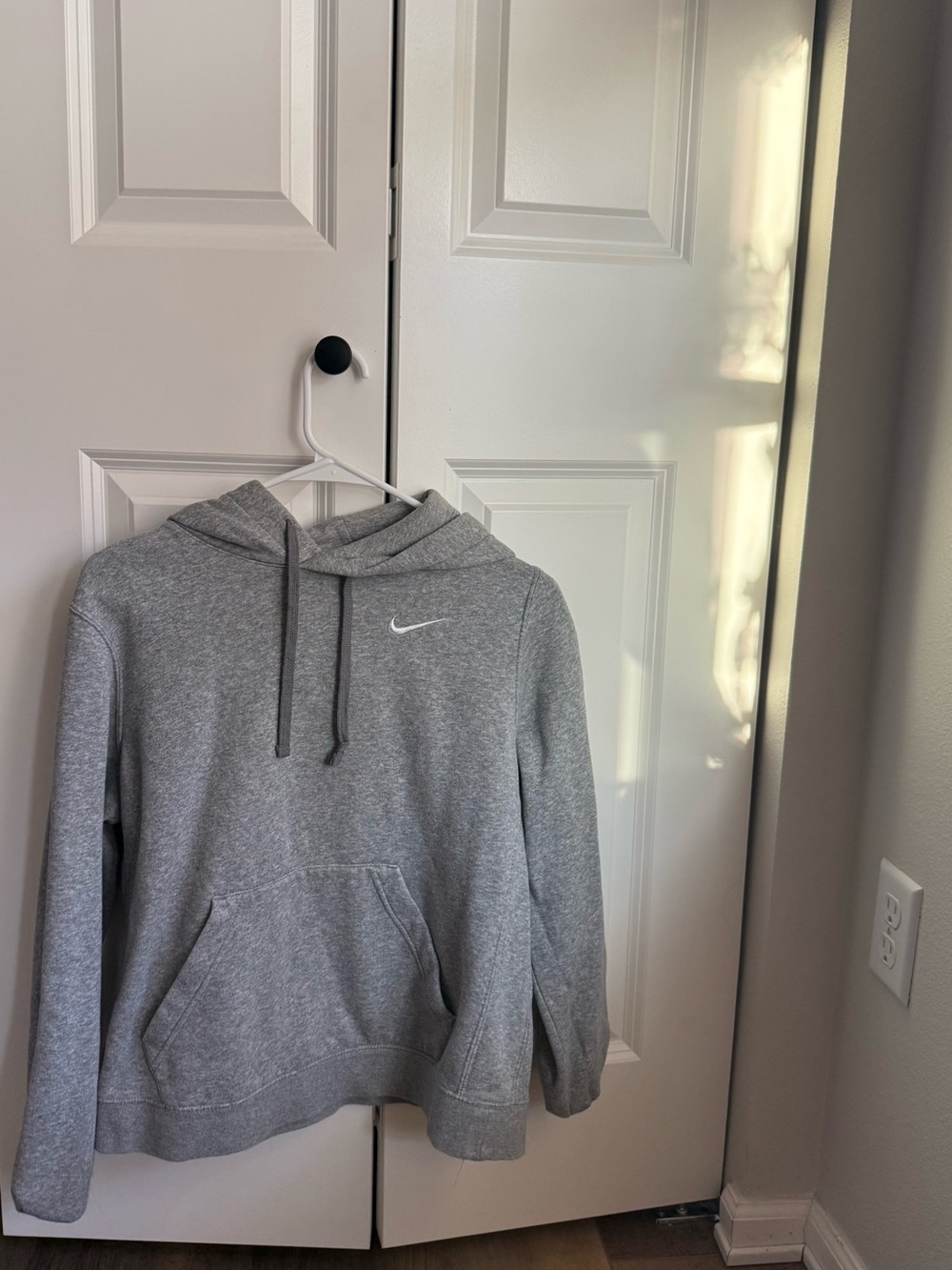 Nike Women's Gray Pullover Hoodie with Swoosh - women's medium